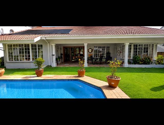 3 BEDROOM TOWNHOUSE FOR SALE IN THREE RIVERS PROPER